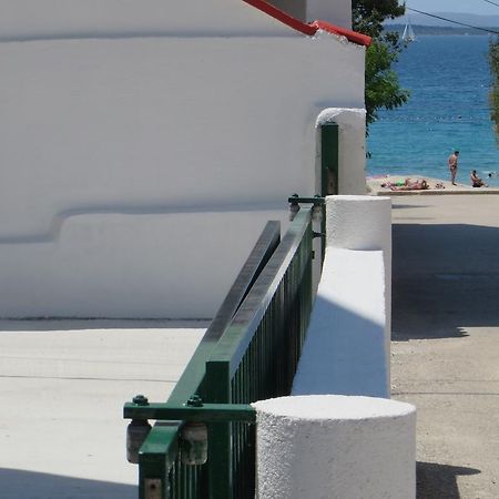 Apartments Luka Пакоштане Экстерьер фото