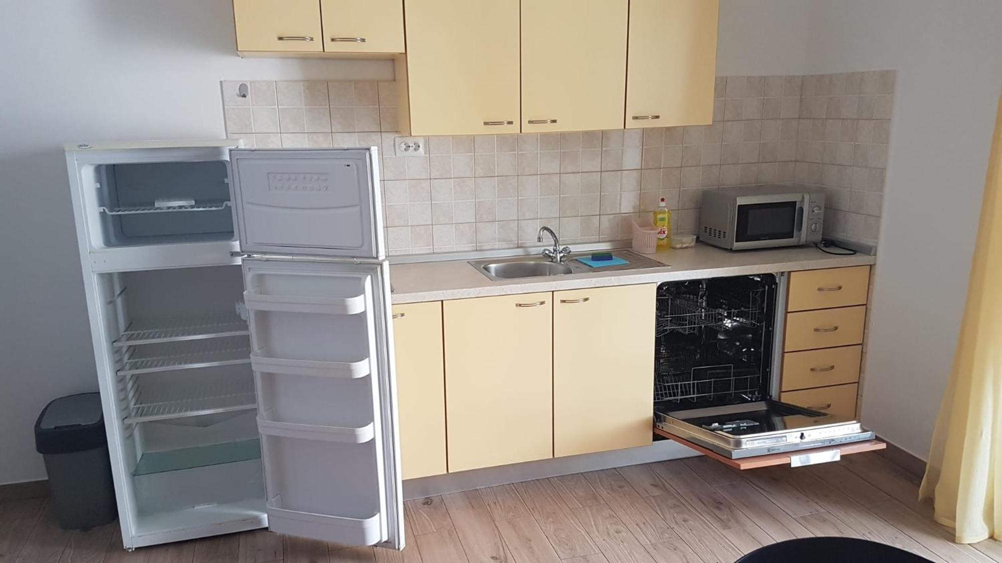 Apartments Luka Пакоштане Экстерьер фото