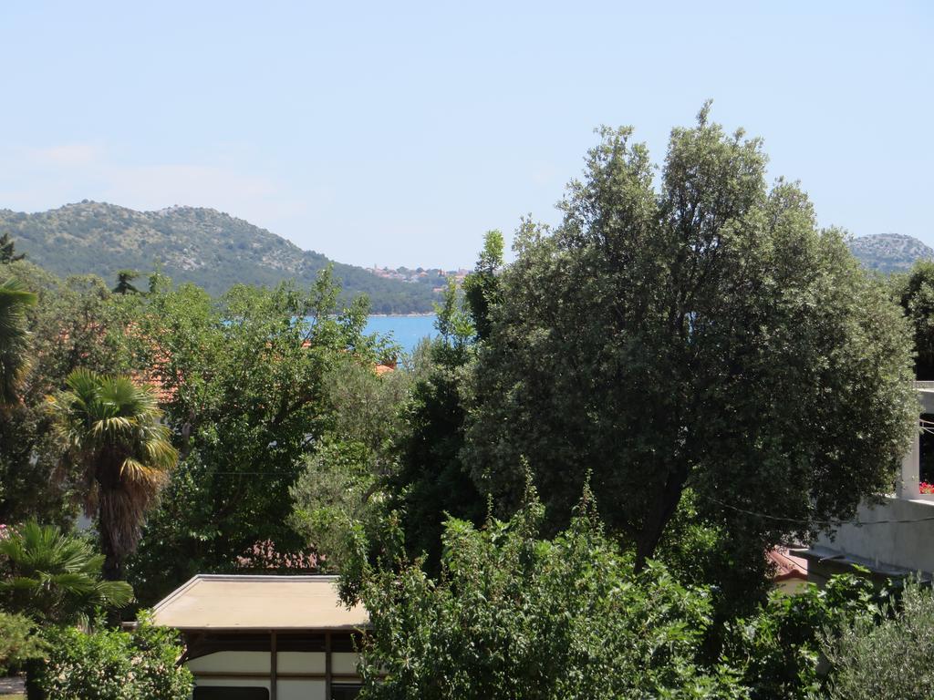 Apartments Luka Пакоштане Экстерьер фото